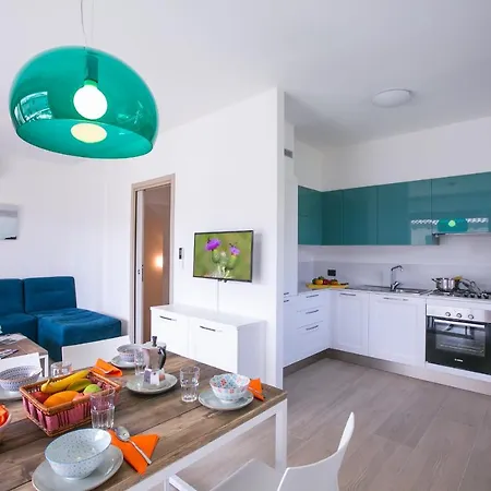 Sleeps 6 Pool Air Con טרמצו