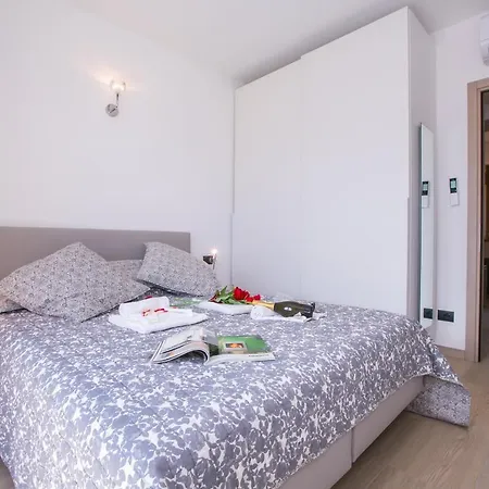 Sleeps 6 Pool Air Con Вилла *